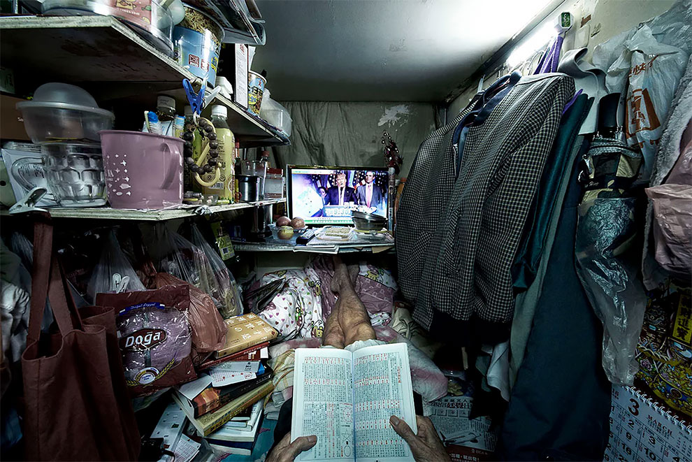 Very Small Apartments In China (15 pics)
