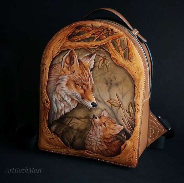 Awesome Leather Crafts (29 pics)