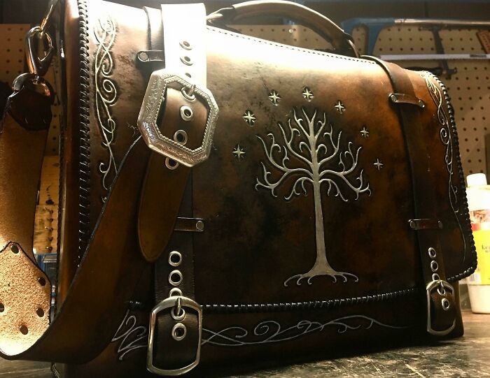 Awesome Leather Crafts (29 pics)