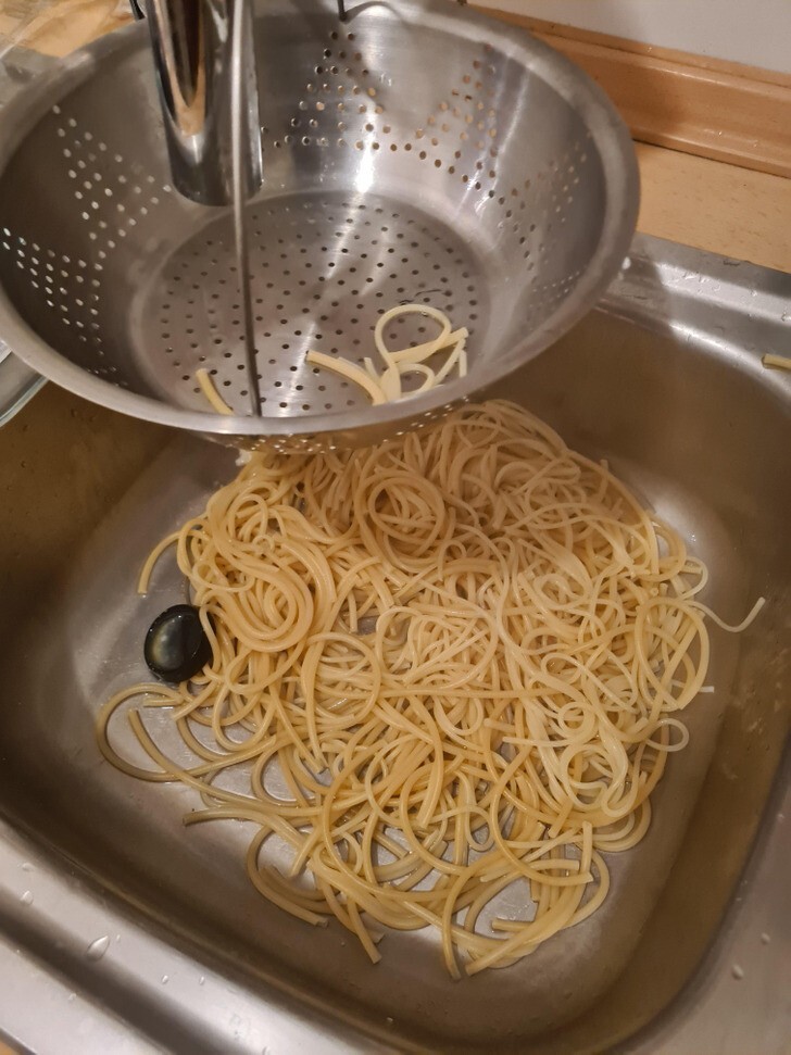Bad Days Happen (19 pics)