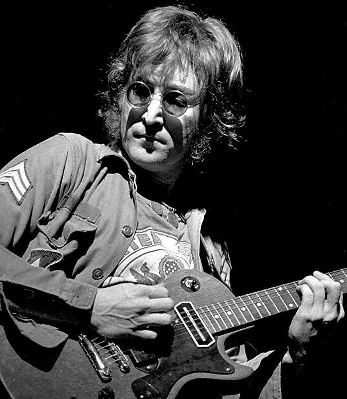 Rare Photos of John Lennon (20 pics)