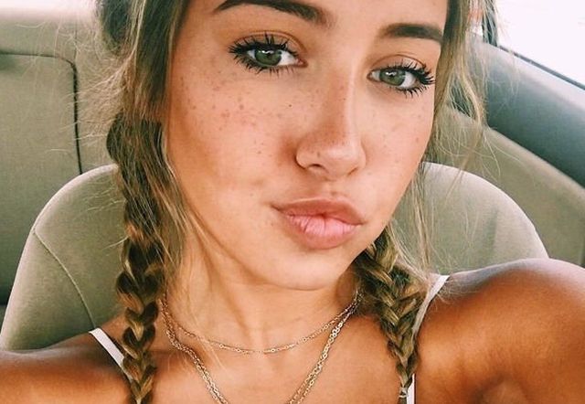 Girls With Tan Lines (27 pics)