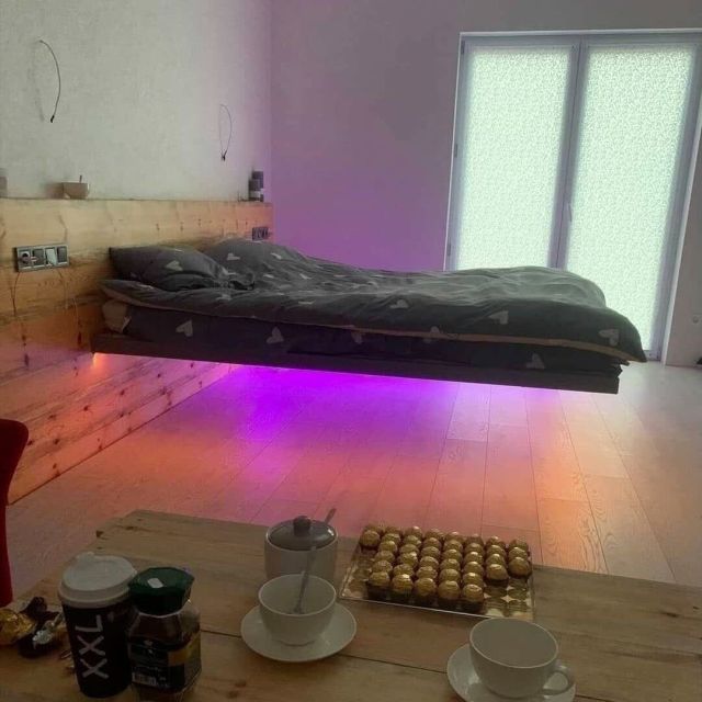Unusual Beds (16 pics)