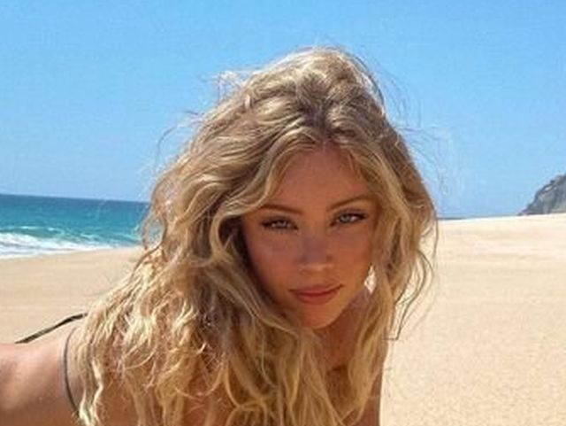 Beautiful Blondes (25 pics)