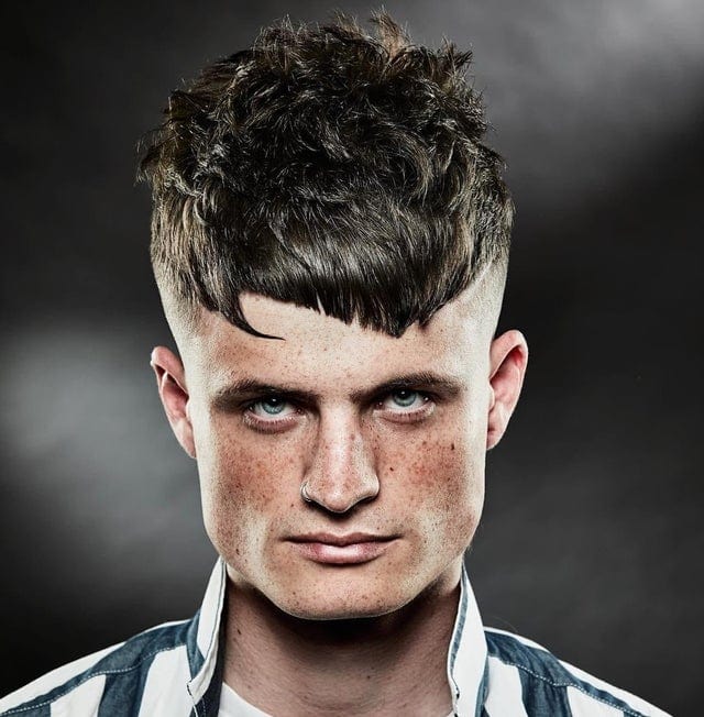 Odd Haircuts (17 pics)