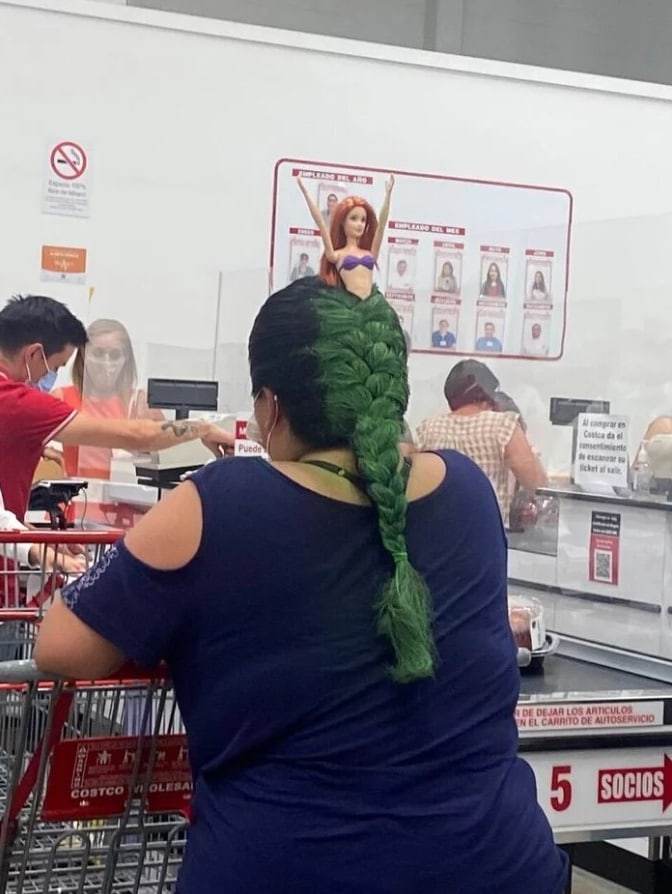 Odd Haircuts (17 pics)