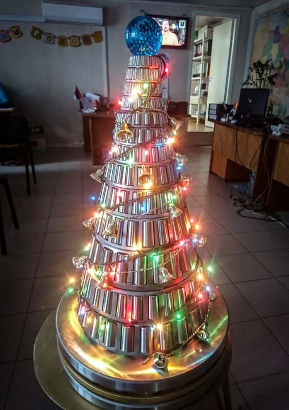 Fancy Christmas Trees (18 pics)