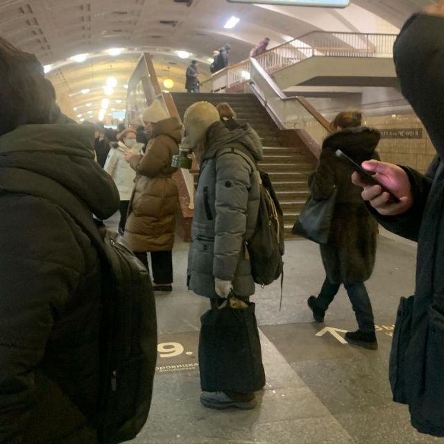 Strange People In The Subway (20 pics)