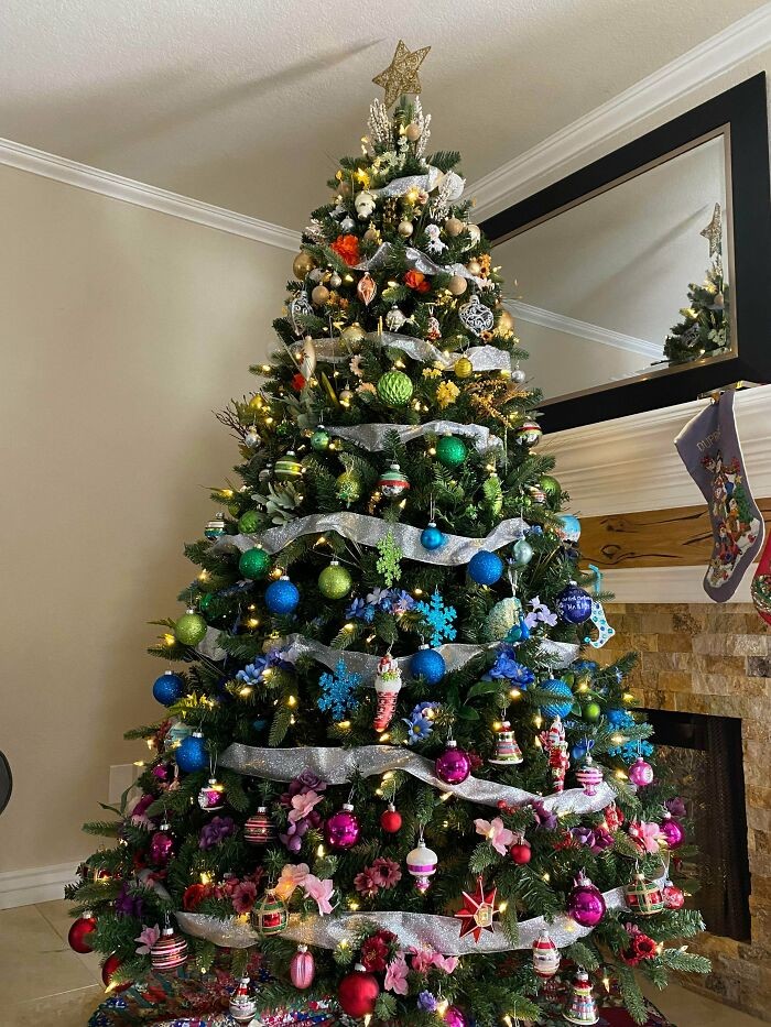 Interesting Christmas Trees (24 pics)