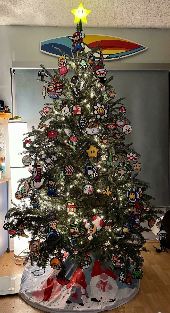 Interesting Christmas Trees (24 pics)