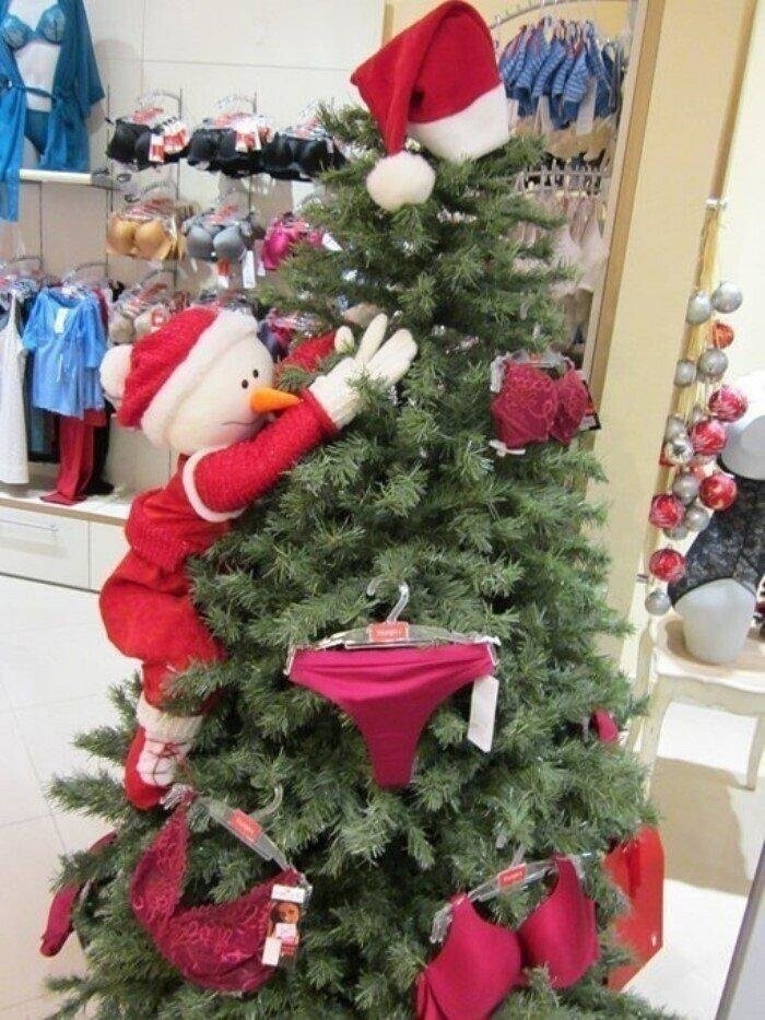 Funny Christmas Trees (16 pics)