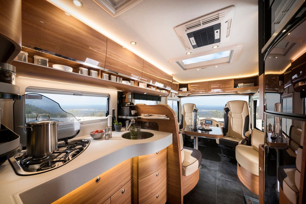 Amazing Motorhomes (20 pics)