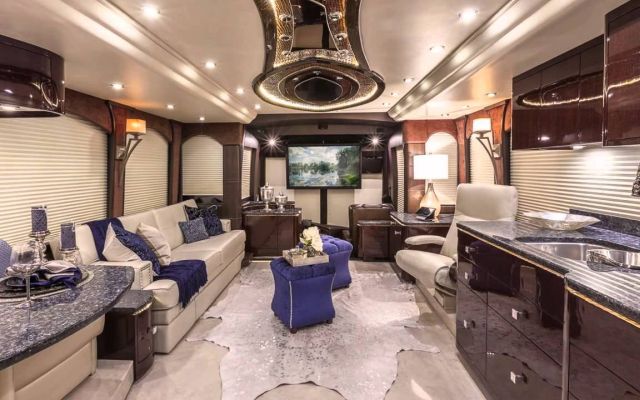 Amazing Motorhomes (20 pics)