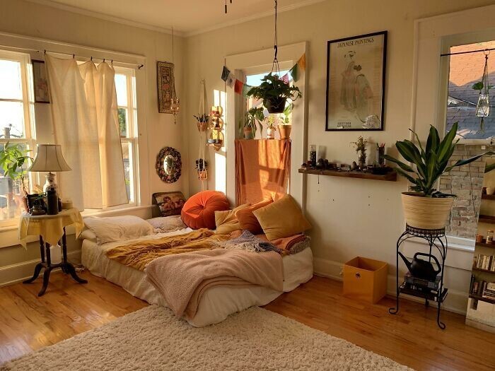 Women Share Their Cozy Homes (25 pics)