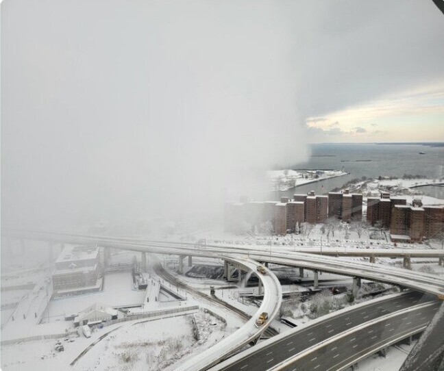 Winter Photos From Buffalo (23 pics)