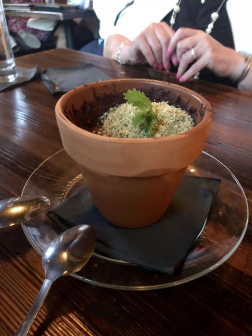 Weird Food Serving (23 pics)