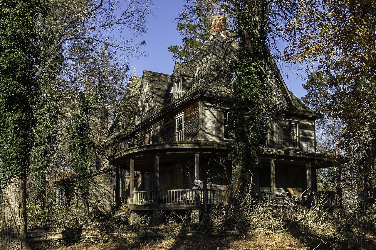 Beautiful Abandoned Places (23 pics)