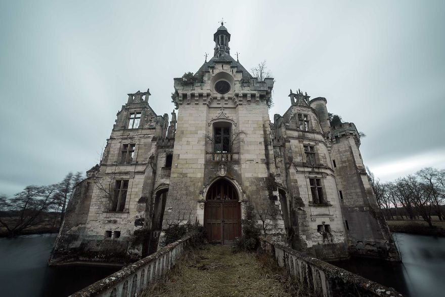 Beautiful Abandoned Places (23 pics)
