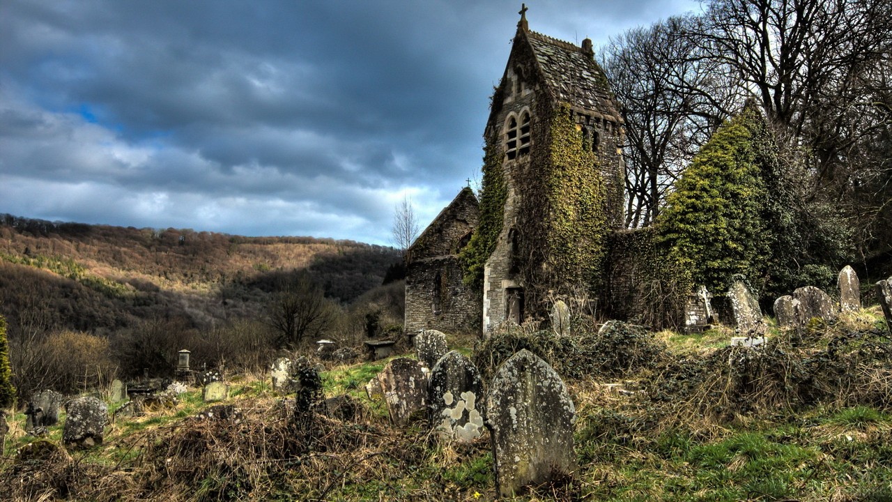 Beautiful Abandoned Places (23 pics)