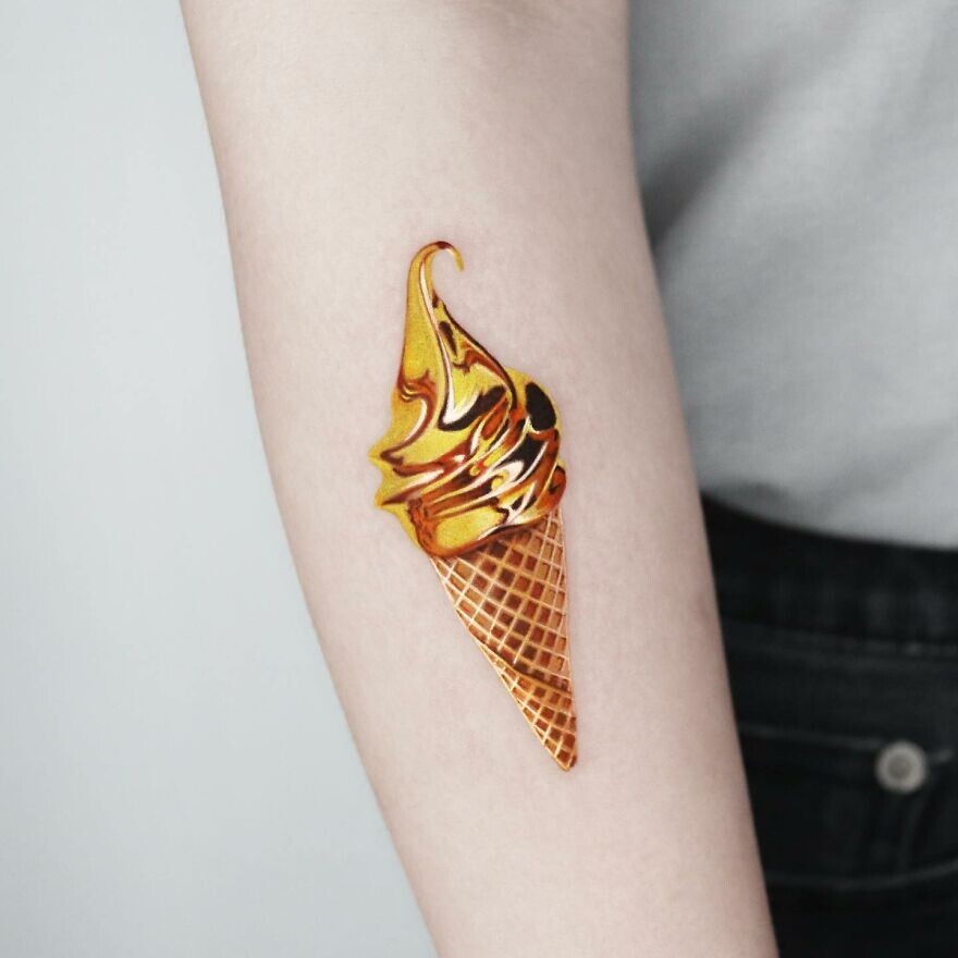 Unusual Tattoos (23 pics)