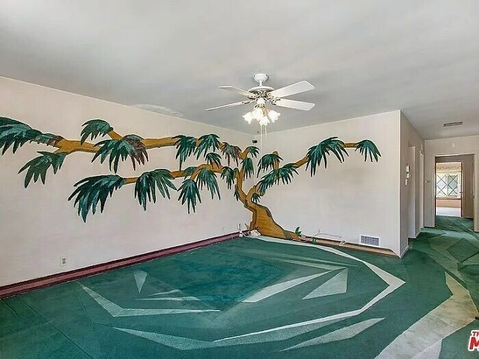 Odd Interiors (25 pics)