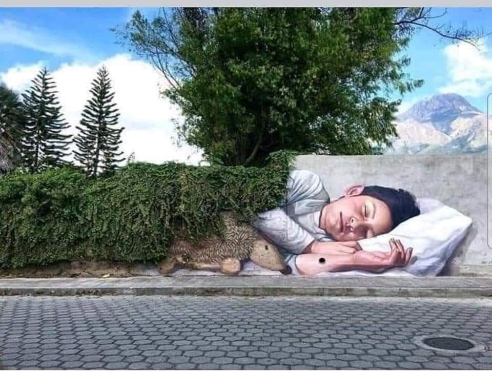 Unusual Street Art (14 pics)