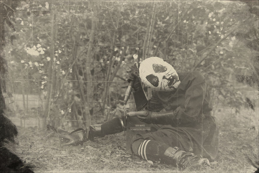 Creepy Photos (15 pics)