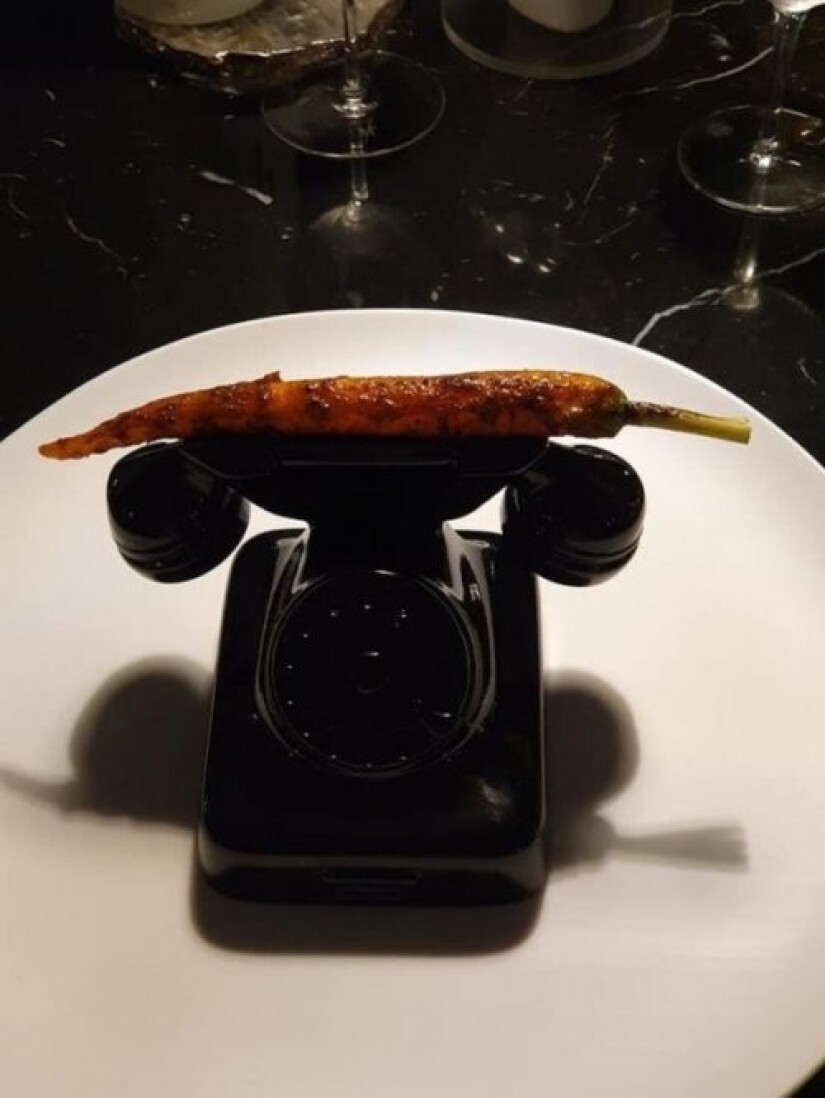 Odd Food Serving (21 pics)