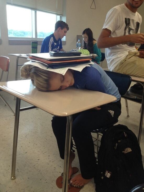 People Can Sleep Anywhere (19 pics)