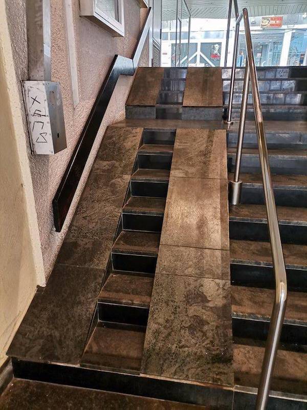 Construction Fails (22 pics)