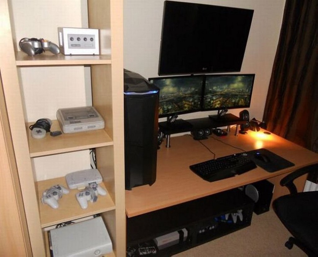 Perfect Places For Computers (20 pics)