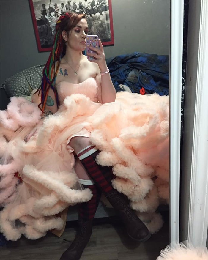 Interesting Finds In Thrift Shops (25 pics)
