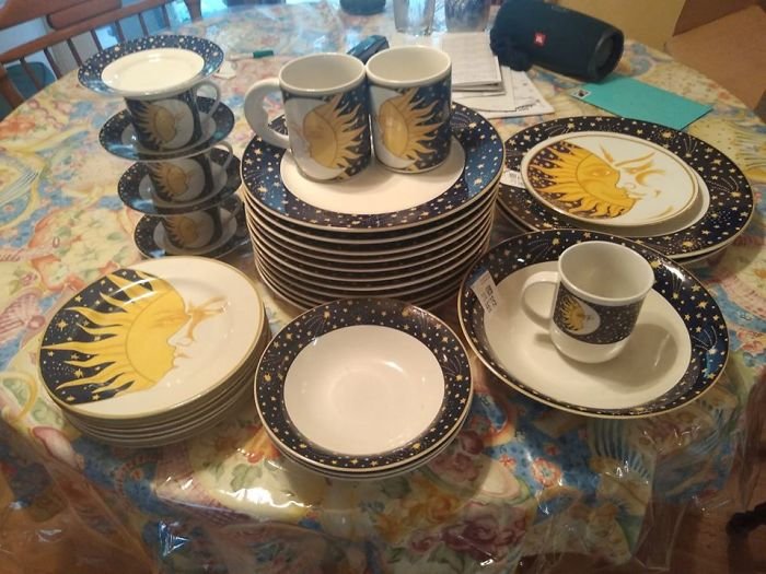 Interesting Finds In Thrift Shops (25 pics)