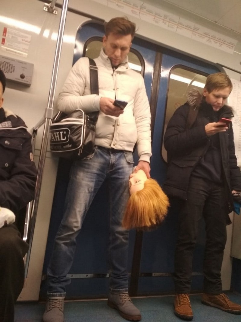 Strange People In The Subway (20 pics)