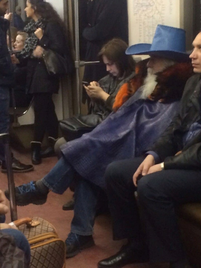 Strange People In The Subway (20 pics)