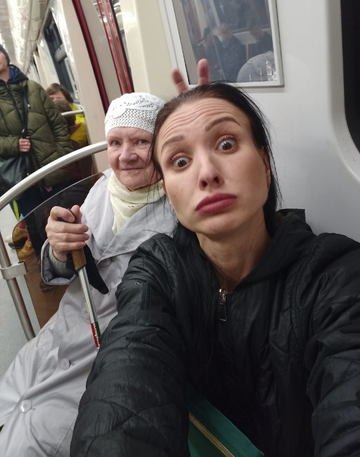 Strange People In The Subway (20 pics)