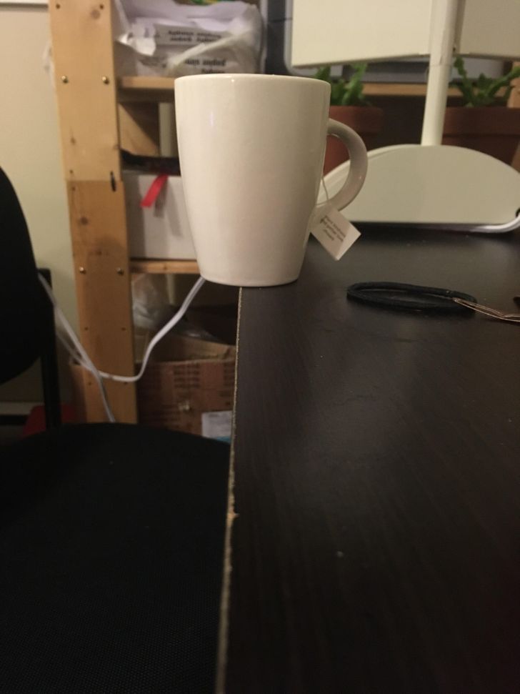 Annoying Finds And Situations (20 pics)