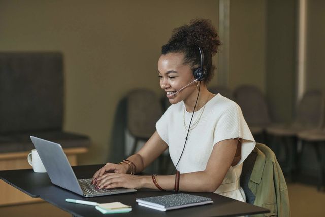 Customer connection from Helpware