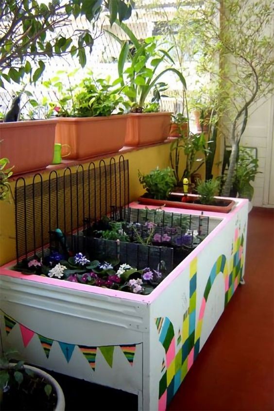 What To Do With The Old Refrigerator? (17 pics)