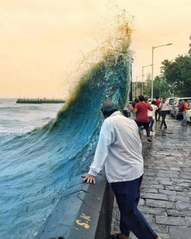 Right Moment (14 pics)