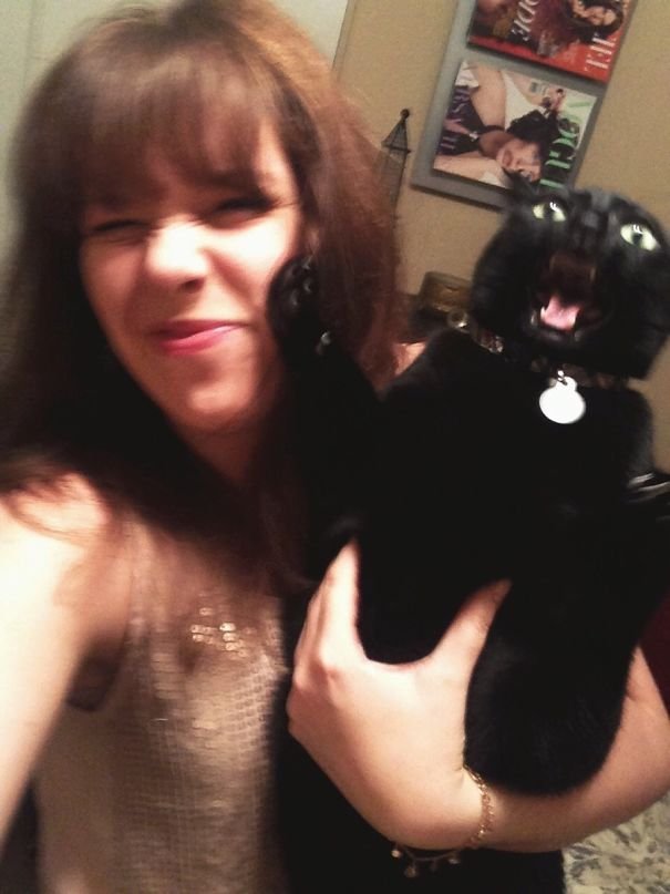 They Don't Like Selfies (15 pics)