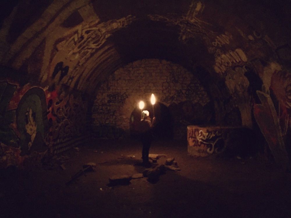 Abandoned Parisian Catacombs (35 pics)