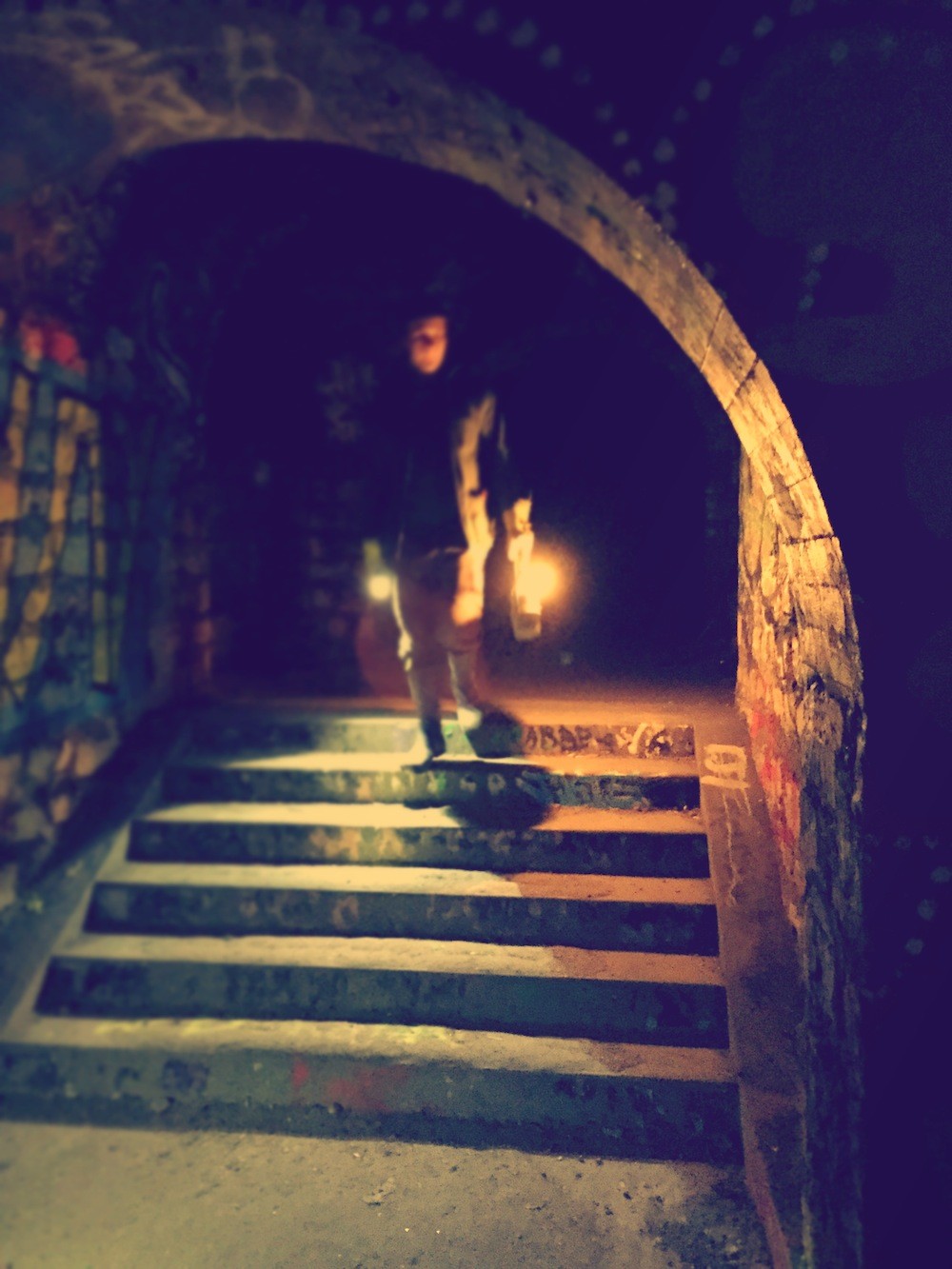 Abandoned Parisian Catacombs (35 pics)