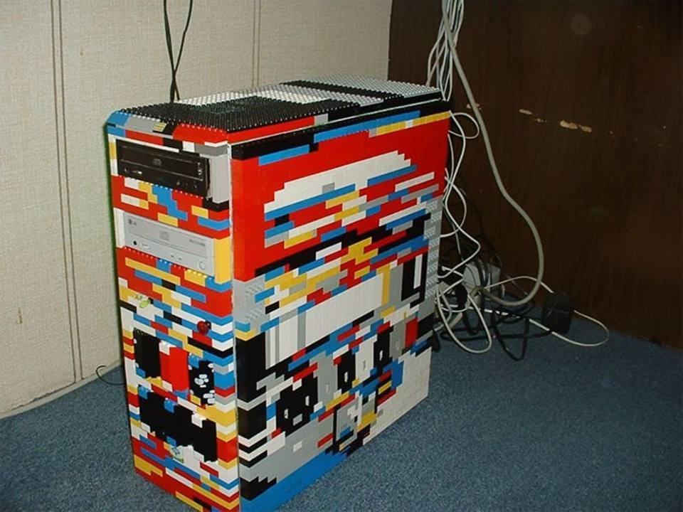 Unusual And Useful ''LEGO'' Constructions (17 pics)