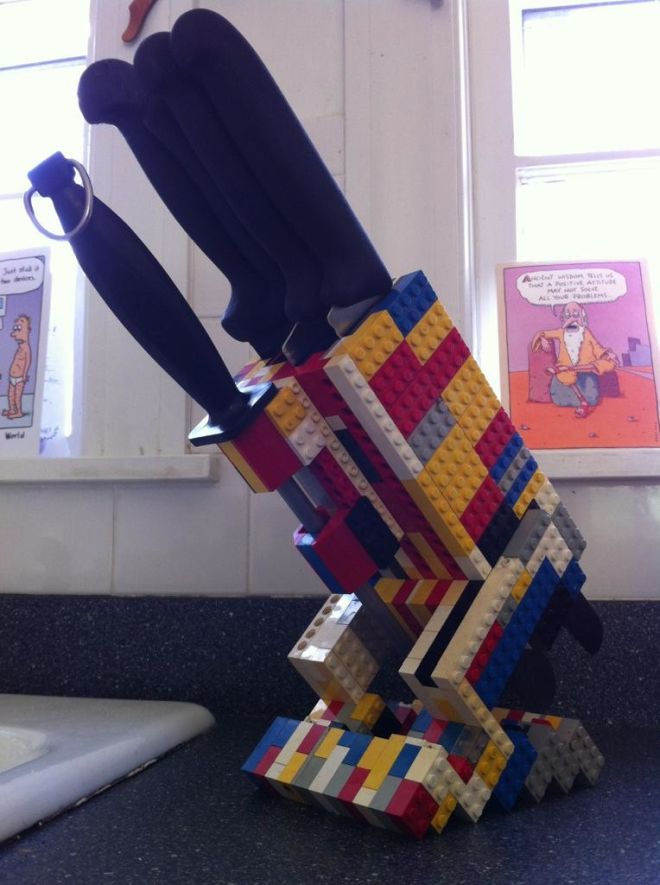 Unusual And Useful ''LEGO'' Constructions (17 pics)