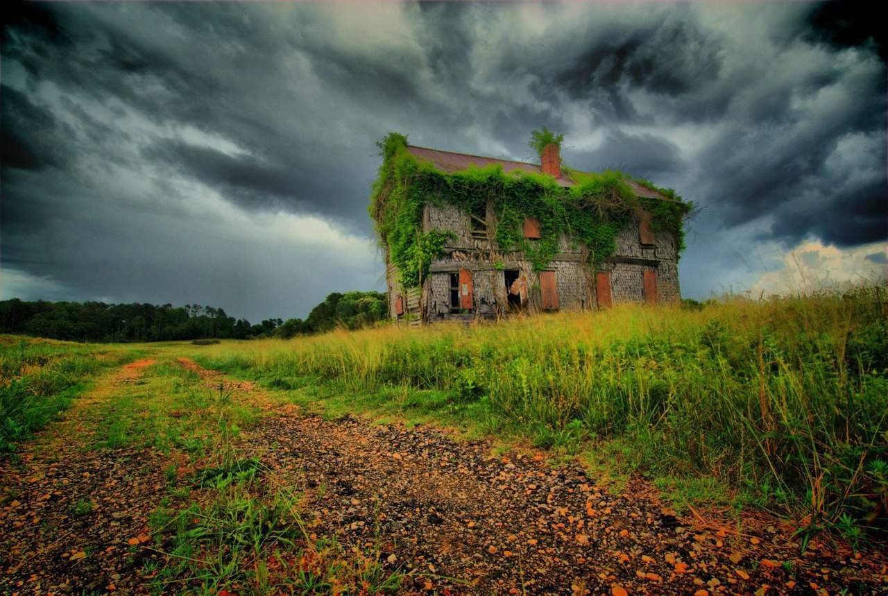 Atmospheric Abandoned Places (26 pics)