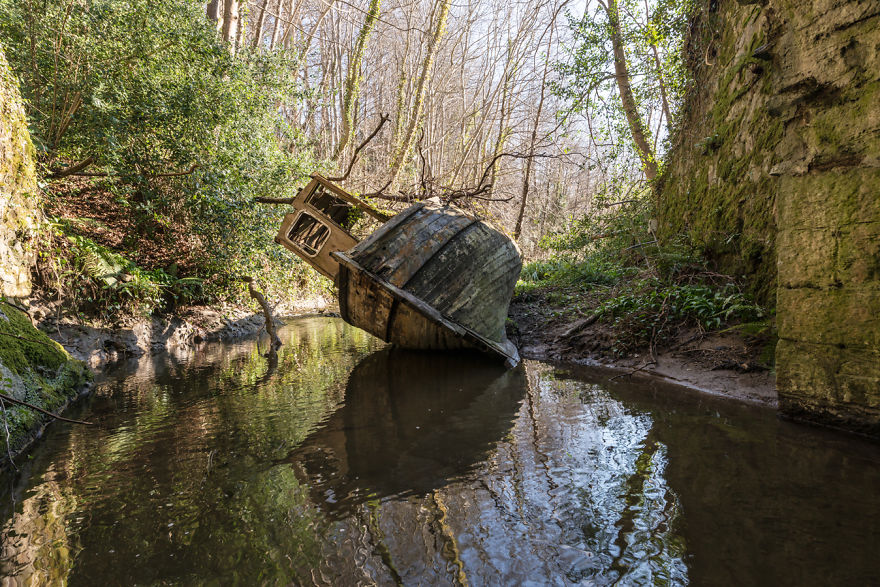 Atmospheric Abandoned Places (26 pics)