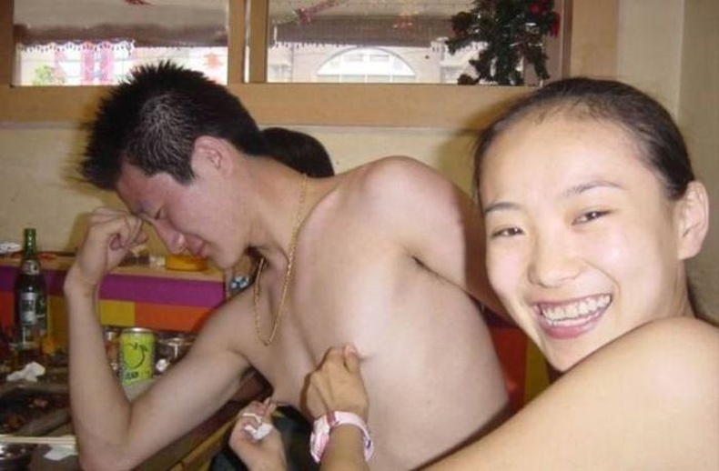 Strange Photos From Asian Countries (23 pics)