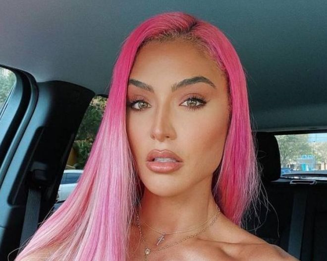 Girls With Dyed Hairs (49 pics)