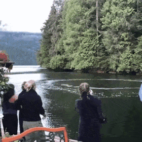 Acid GIFs, February 21 (25 gifs)